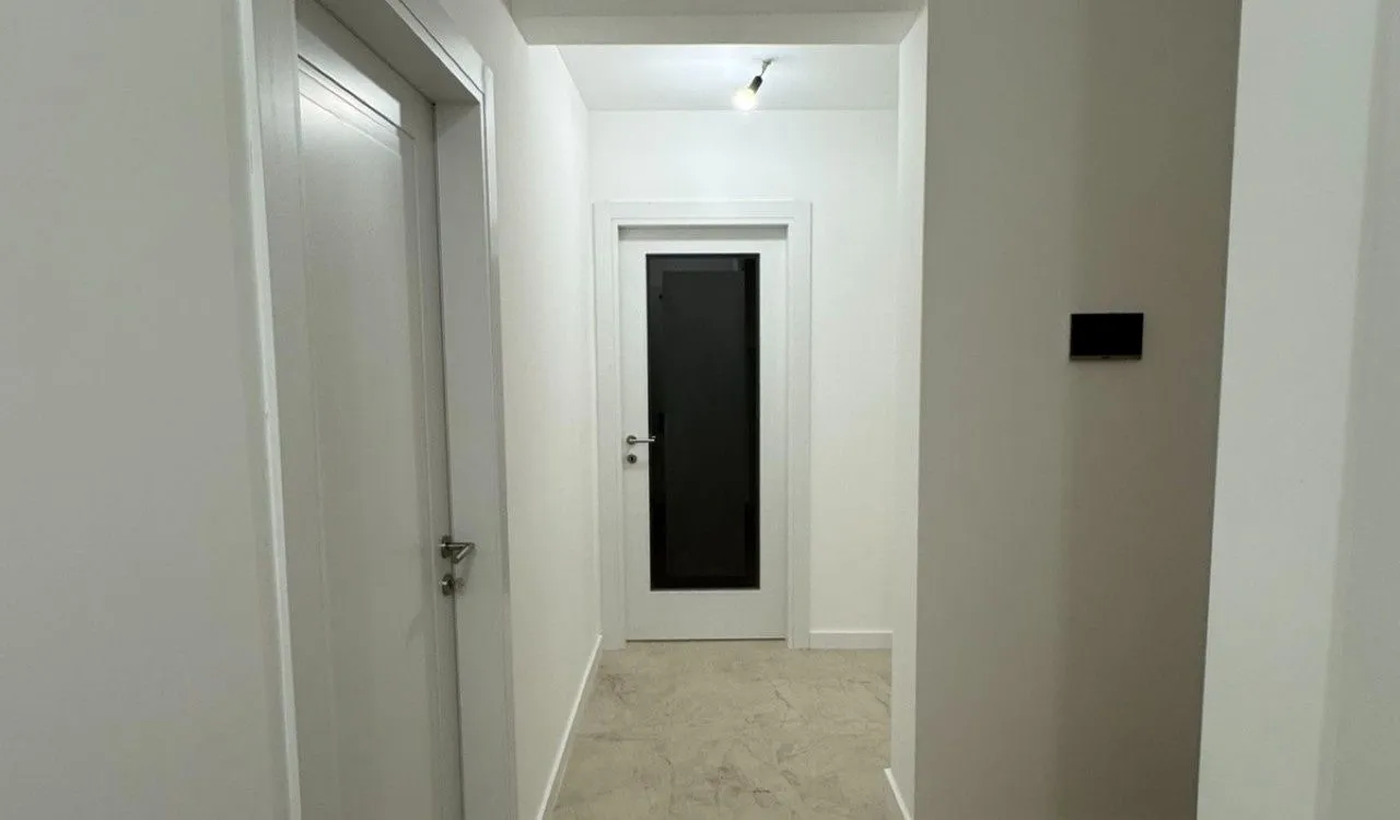 Izdavanje, dvosoban stan, 64m², Podgorica, Crna Gora