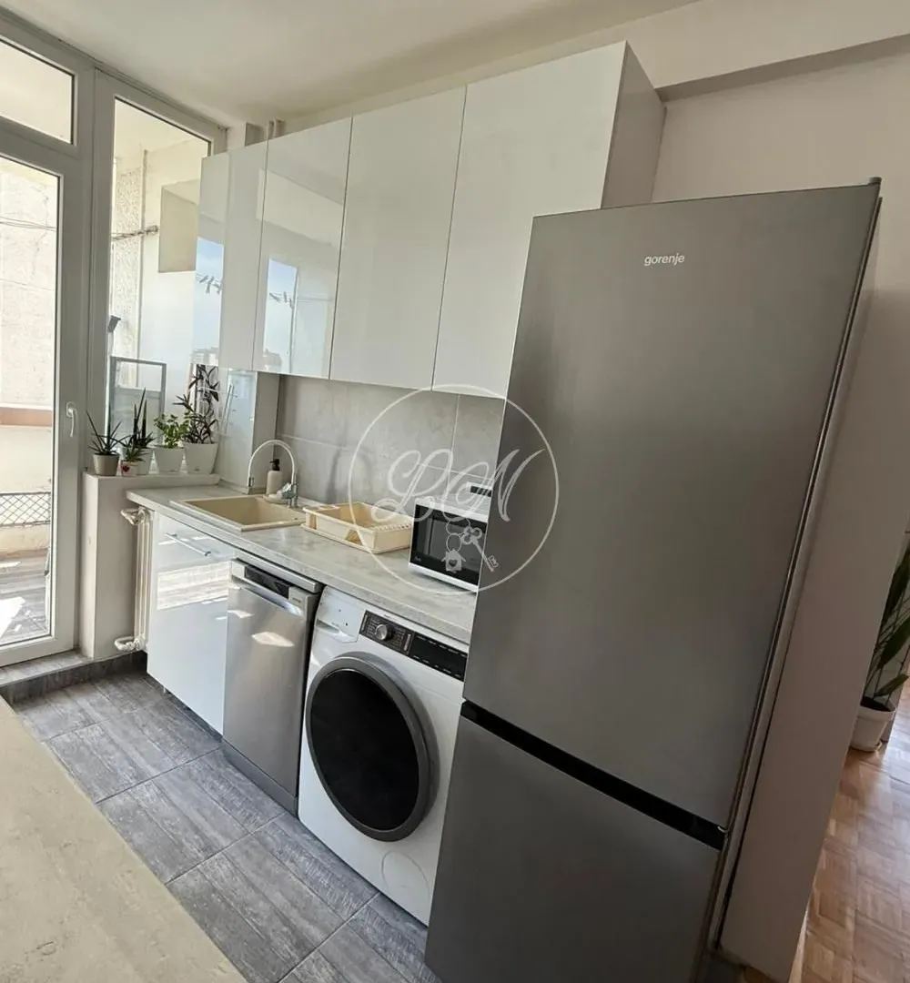 Prodaja, dvosoban stan, 62m², Zemun Sve Podlokacije, Beograd