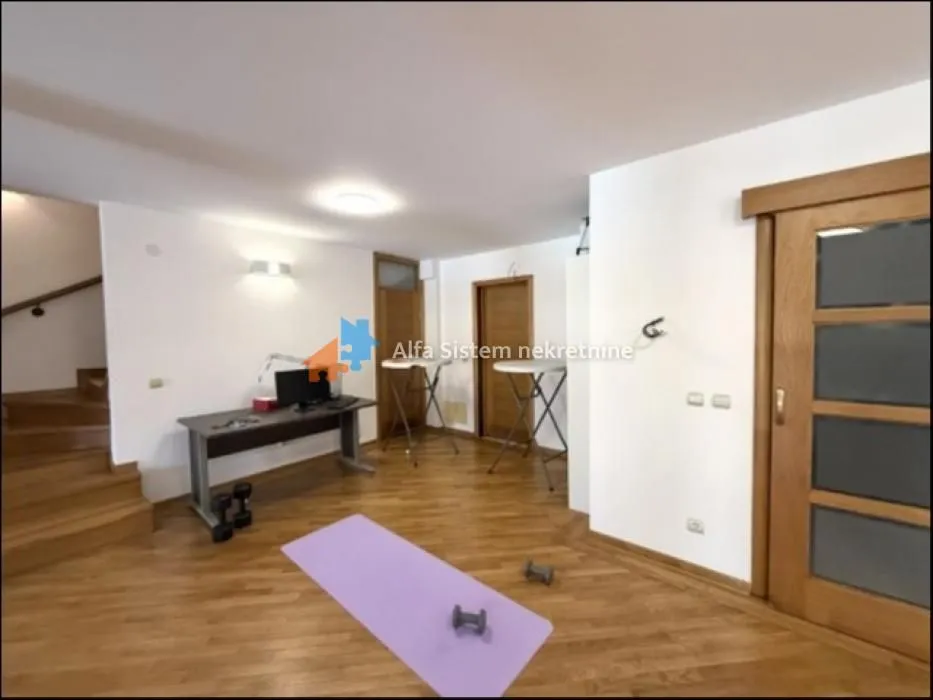 Rent, house, 320m², Višnjička Banja, Palilula Sve Podlokacije