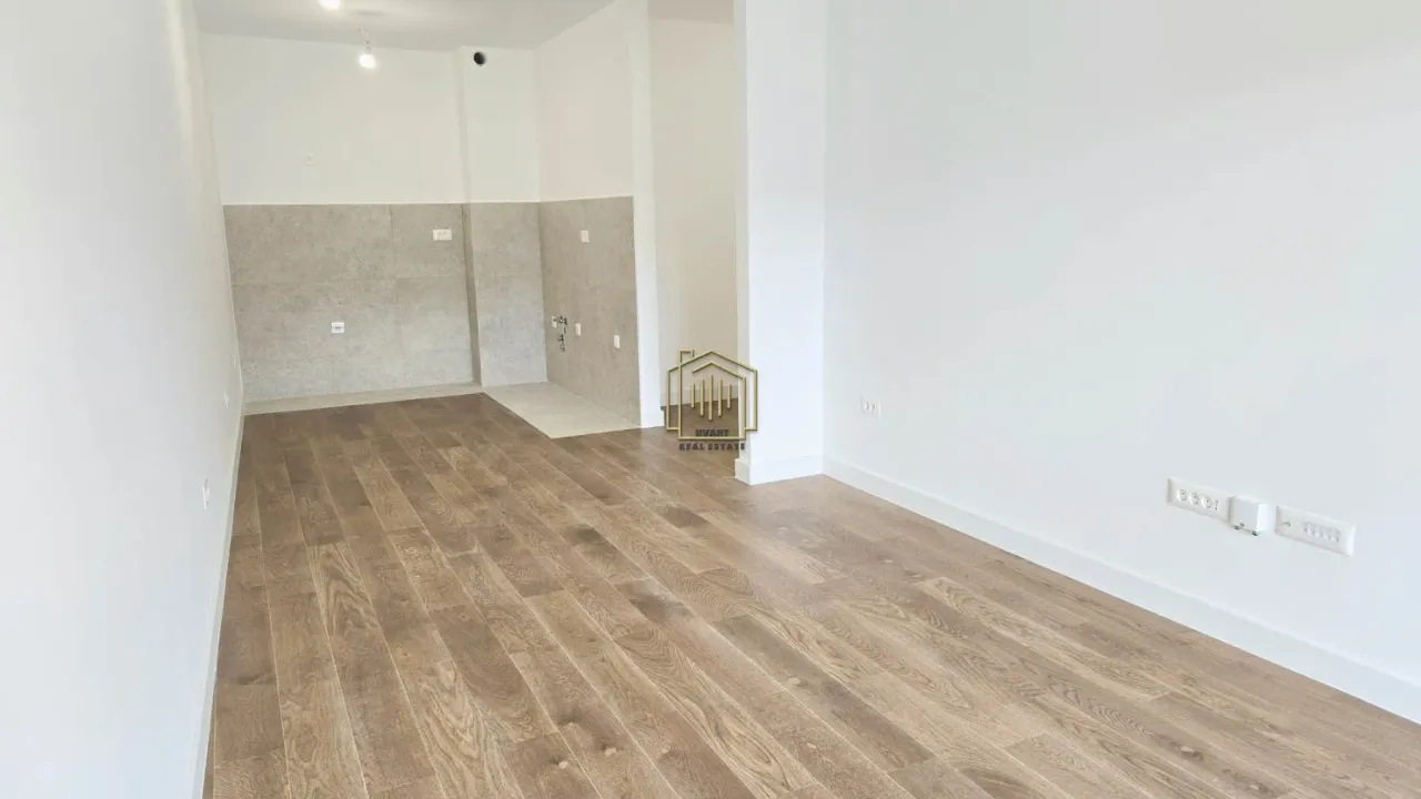 Izdavanje, dvosoban stan, 67m², Dalmatinska ulica, Podgorica