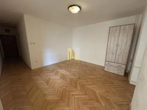 Izdavanje, dvosoban stan, 51m², Grbavica, Novi Sad Sve Podlokacije