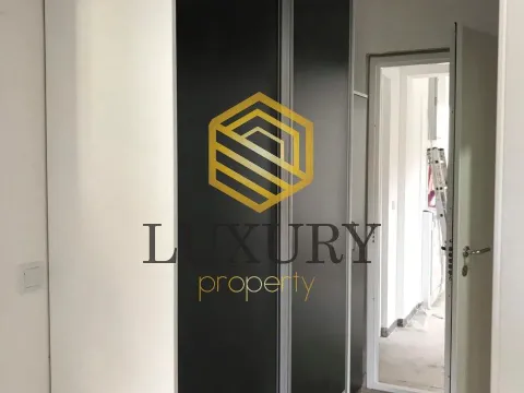 Rent, one bedroom apartment, 40m², Stari Aerodrom, Podgorica - image 11