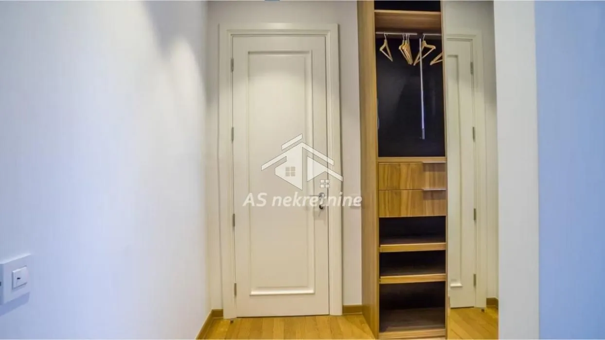 Rent, apartment, 188m², Kalenić Pijaca, Vračar Sve Podlokacije