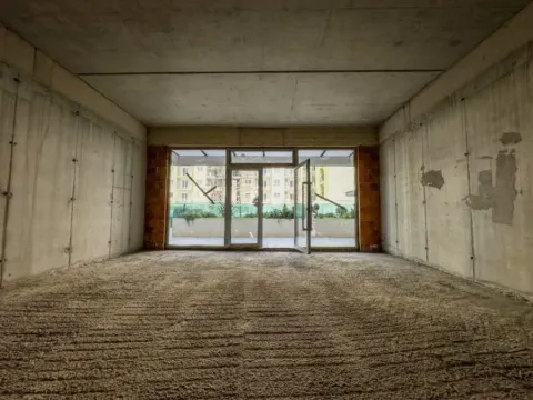 Izdavanje, poslovni prostor, 45m², Pobrežje, Podgorica - image 8