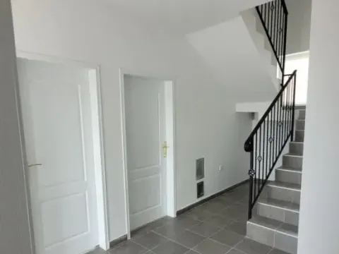 Prodaja, kuća, 105m², Petrovaradin, Novi Sad - image 8