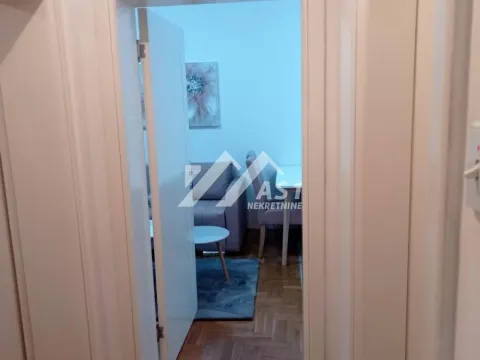 Rent, one bedroom apartment, 33m², Bulevar Oslobodjenja, Novi Sad Sve Podlokacije - image 6