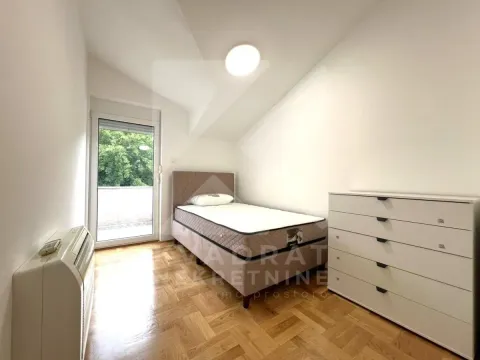 Rent, two bedroom apartment, 72m², Momišići, Podgorica - image 9