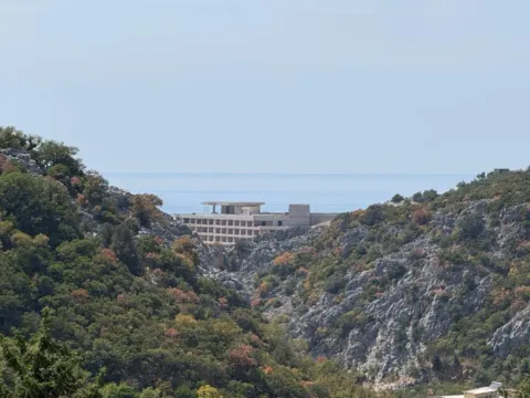 Sale, house, 140m², Mišići, Bar - image 1