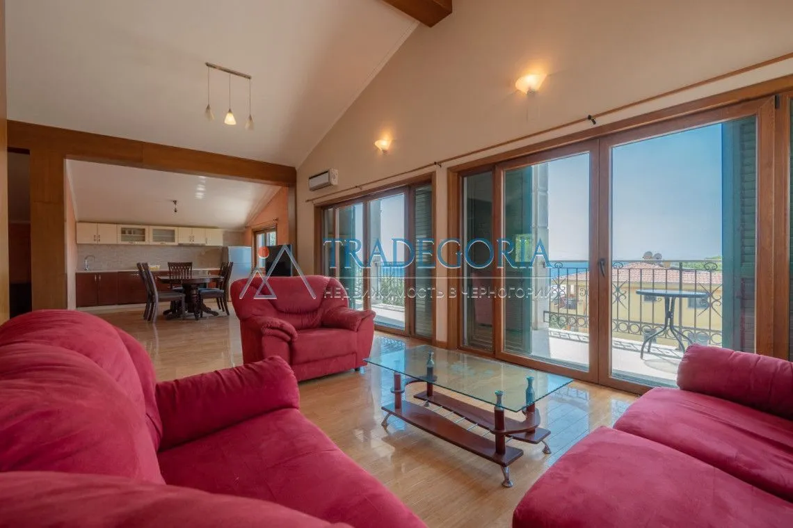 Prodaja, kuća, 453m², Pržno, Budva