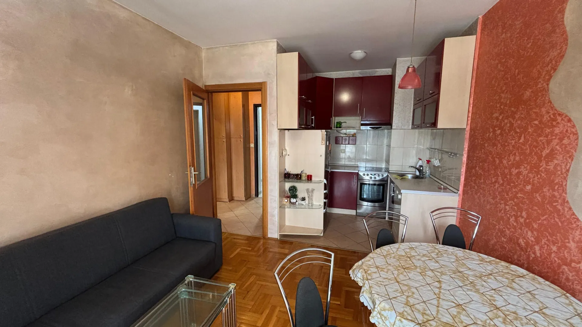 Rent, one bedroom apartment, 40m², Stari Aerodrom, Podgorica