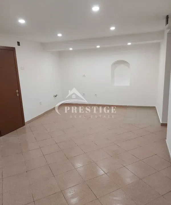 Prodaja, dvosoban stan, 47m², Centar, Podgorica