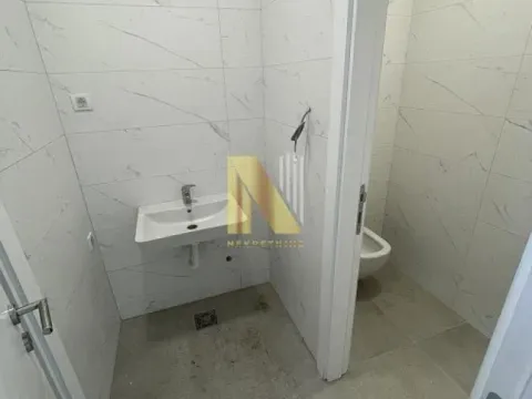 Izdavanje, poslovni prostor, 123m², Bulevar Evrope, Novi Sad Sve Podlokacije - image 3