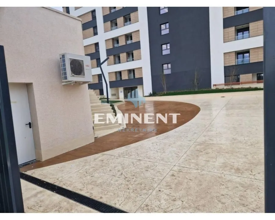 Rent, four bedroom apartment, 105m², Novi Beograd Blok 65, Novi Beograd Sve Podlokacije