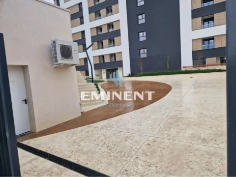 Izdavanje, četvorosoban stan, 105m², Novi Beograd Blok 65, Novi Beograd Sve Podlokacije - image 16