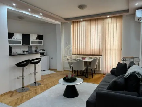 Stan in Bulevar Oslobodjenja