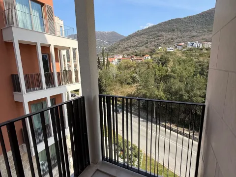 Prodaja, garsonjera, 45m², Porto Montenegro, Tivat - image 9