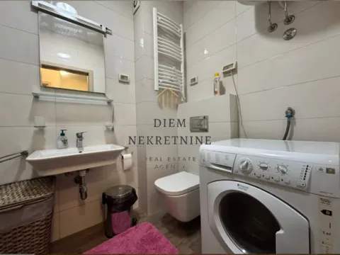 Rent, one bedroom apartment, 50m², City Kvart, Podgorica - image 8