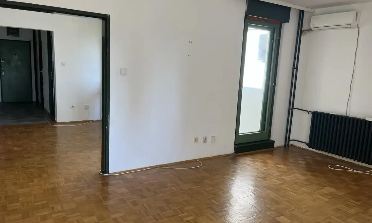 Izdavanje, trosoban stan, 88m², Vidikovački venac, Rakovica