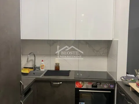 Izdavanje, trosoban stan, 67m², Uciteljsko Naselje, Zvezdara Sve Podlokacije - image 8