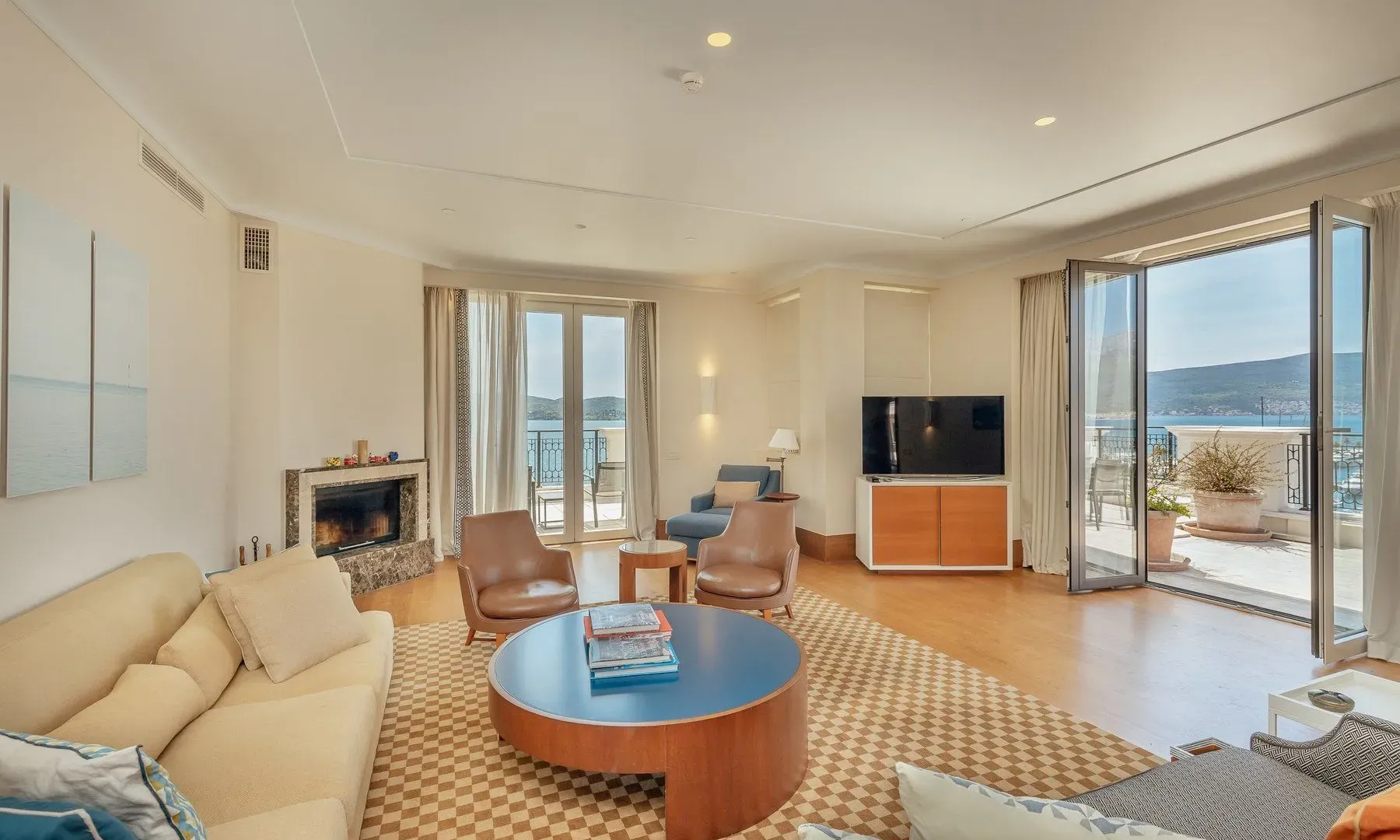 Prodaja, četvorosoban stan, 620m², Porto Montenegro, Tivat
