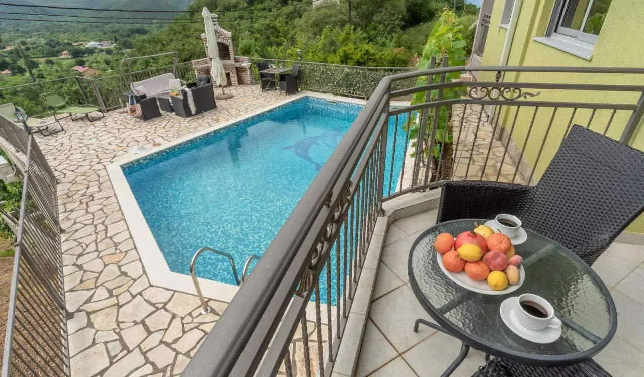 Sale, house, 274m², Buljarica, Budva