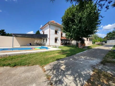 Sale, house, 400m², Voždovac Sve Podlokacije, Beograd