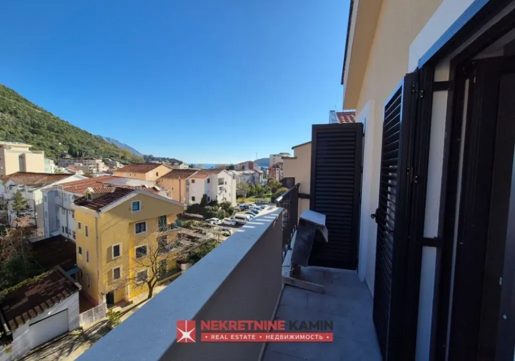 Sale, two bedroom apartment, 53m², Adok, Budva