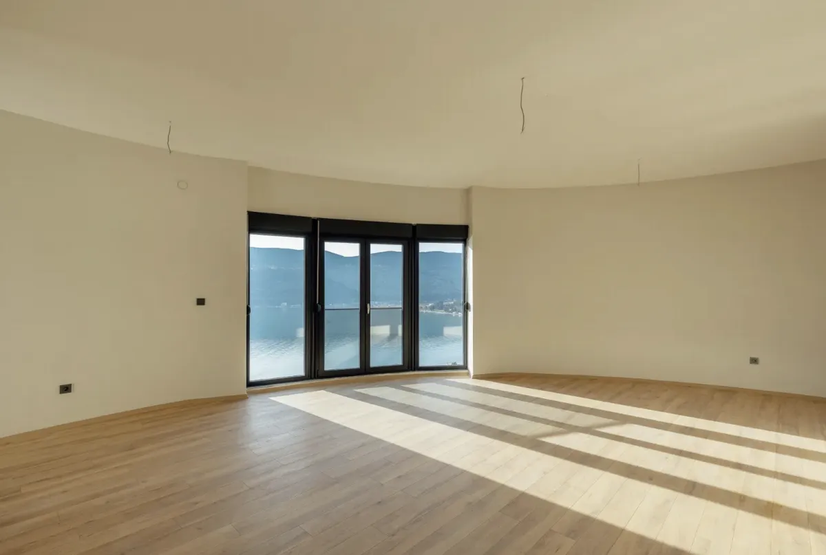 Prodaja, trosoban stan, 120m², Topla, Herceg Novi