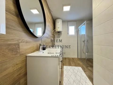 Rent, three bedroom apartment, 100m², Zagorič, Podgorica - image 10