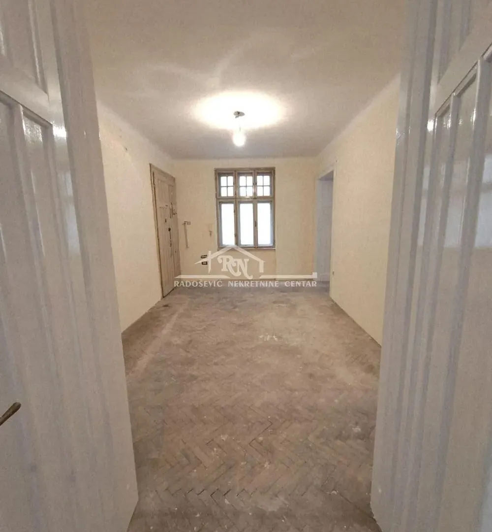 Sale, four bedroom apartment, 91m², Stari Grad, Beograd
