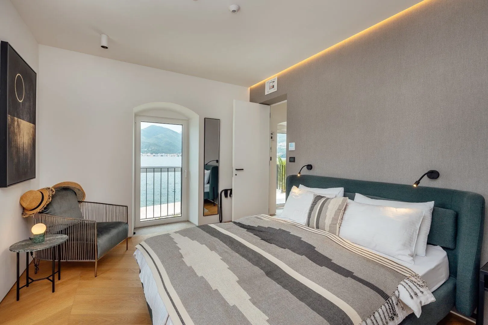 Rent, house, 170m², Donja Lastva, Tivat