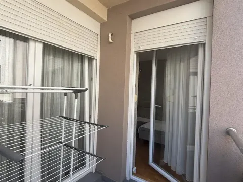 Izdavanje, jednosoban stan, 50m², Stari grad, Novi Sad - image 9