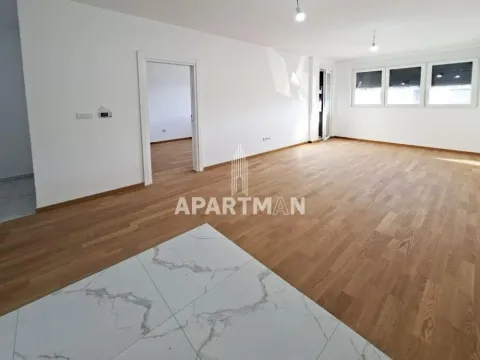Izdavanje, poslovni prostor, 46m², Ledine, Beograd - image 7