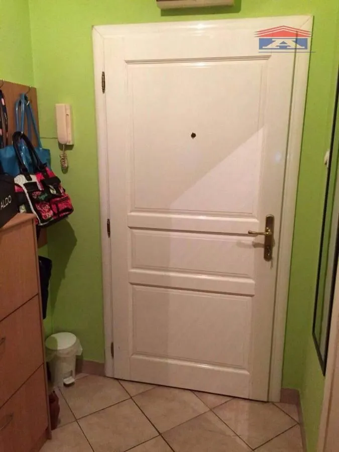 Izdavanje, garsonjera, 21m², Grbavica, Novi Sad Sve Podlokacije