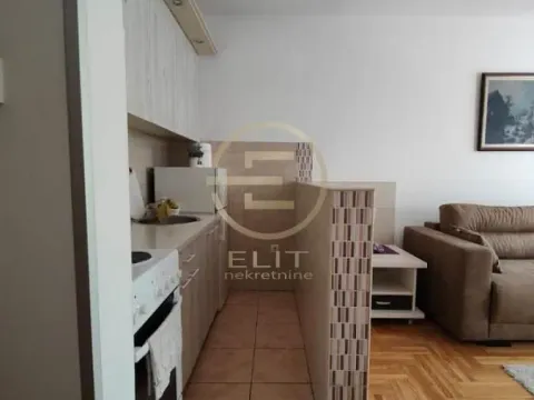 Izdavanje, garsonjera, 26m², Rotkvarija, Novi Sad Sve Podlokacije - image 5