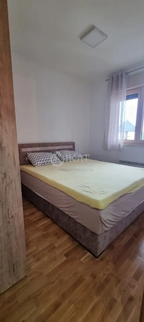 Prodaja, jednosoban stan, 38m², 25. Maj, Zlatibor