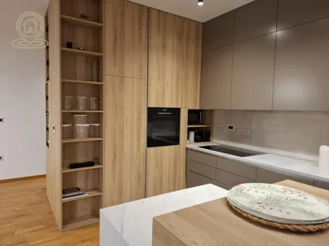 Izdavanje, četvorosoban stan, 133m², Sajmište, Novi Sad - image 6