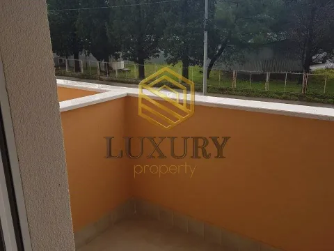 Izdavanje, jednosoban stan, 43m², City Kej, Podgorica - image 12