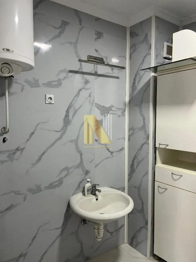 Prodaja, četvorosoban stan, 104m², Bulevar Evrope, Novi Sad Sve Podlokacije