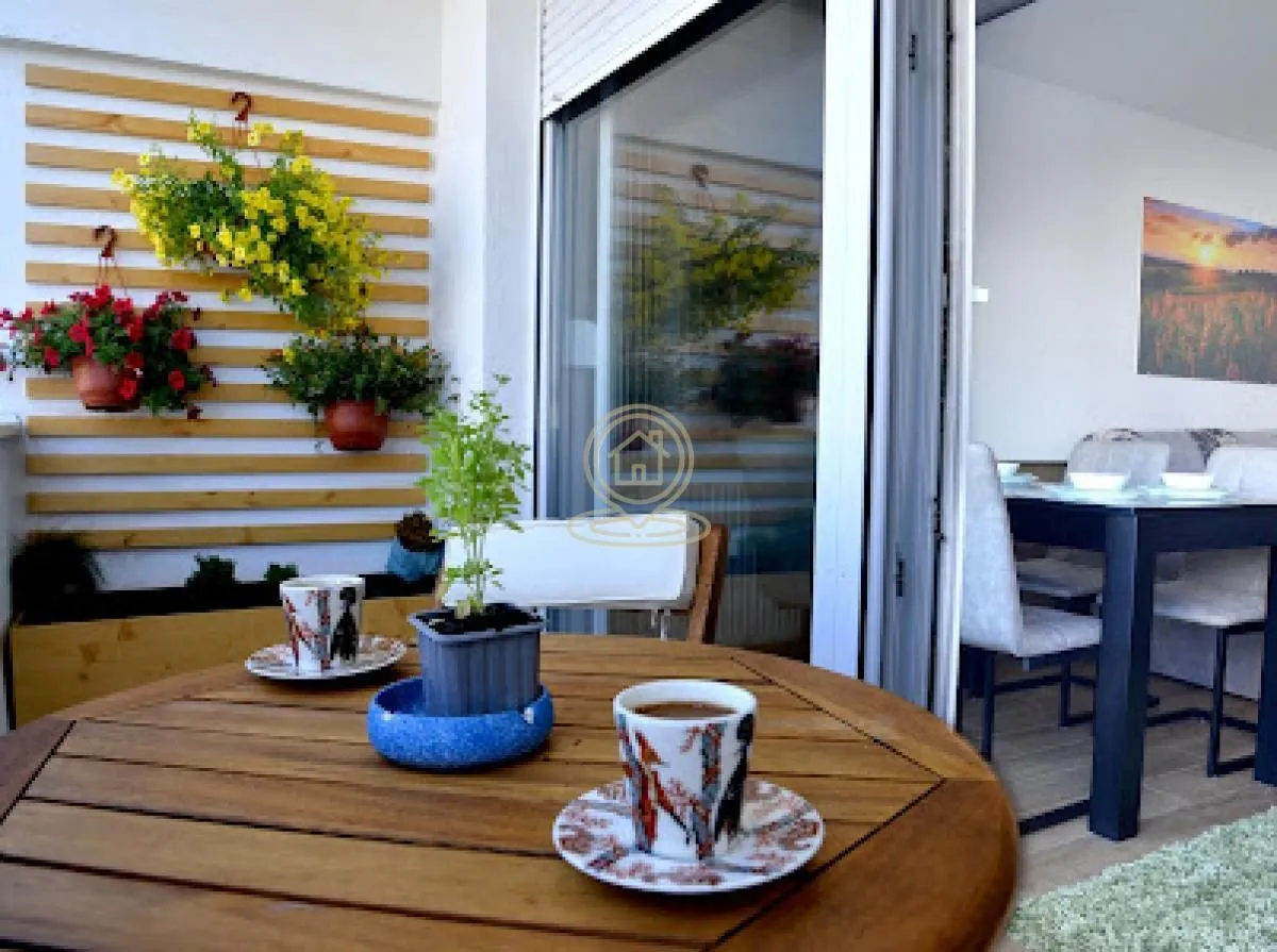 Izdavanje, trosoban stan, 61m², Medijana, Niš