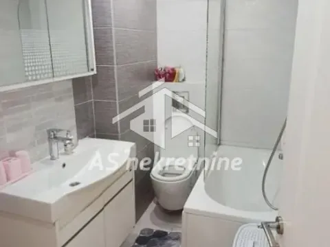 Izdavanje, trosoban stan, 75m², Banovo Brdo, Beograd - image 16