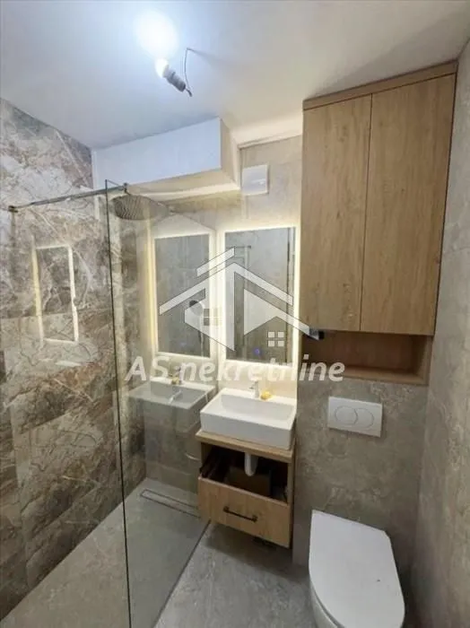 Rent, four bedroom apartment, 86m², Čukarica, Beograd