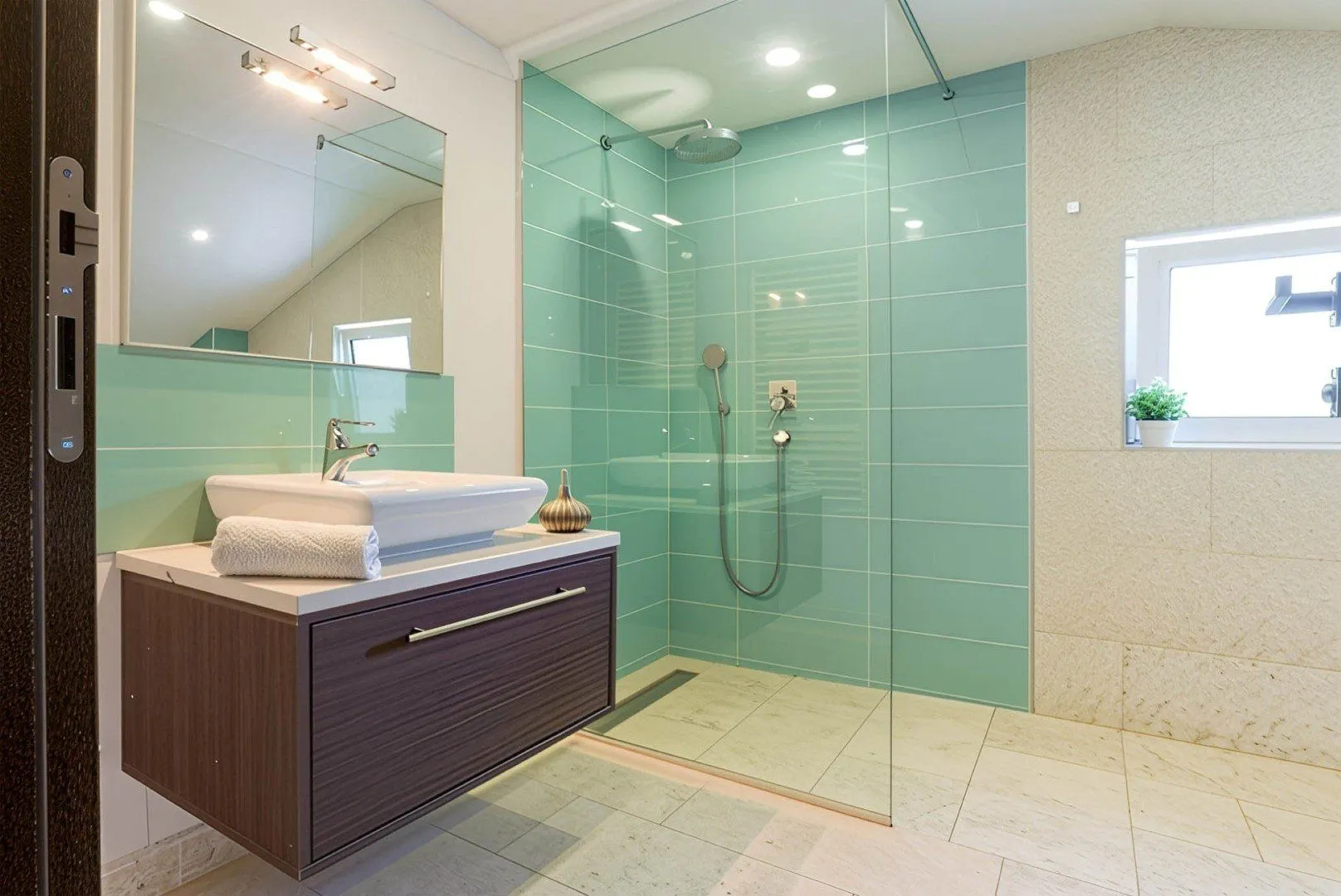 Sale, house, 240m², Stoliv, Kotor