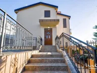 Prodaja, kuća, 176m², Tivat, Crna Gora - image 3