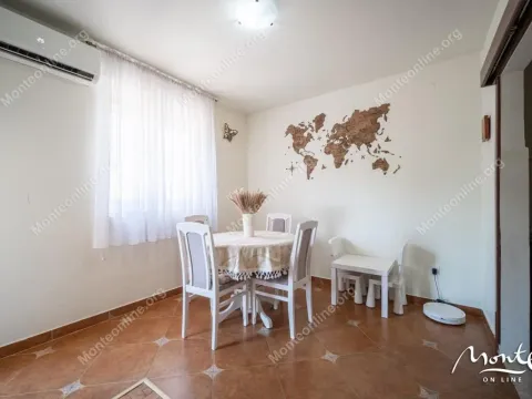Sale, three bedroom apartment, 88m², Dobrota, Kotor - image 9