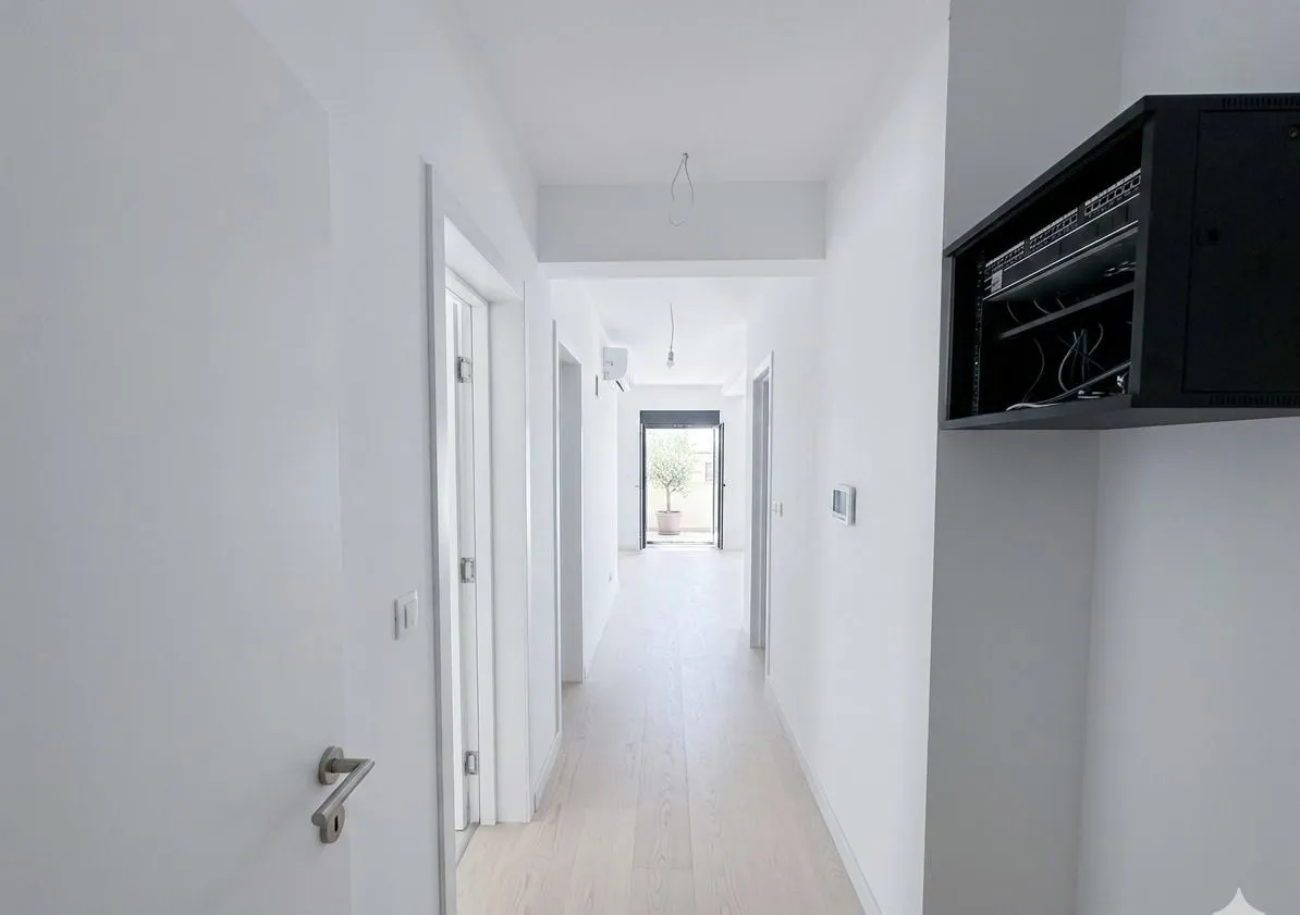 Prodaja, trosoban stan, 146m², Dubovica, Budva