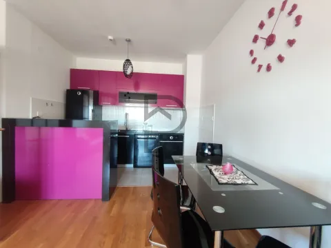 Izdavanje, jednosoban stan, 54m², City Kvart, Podgorica - image 3