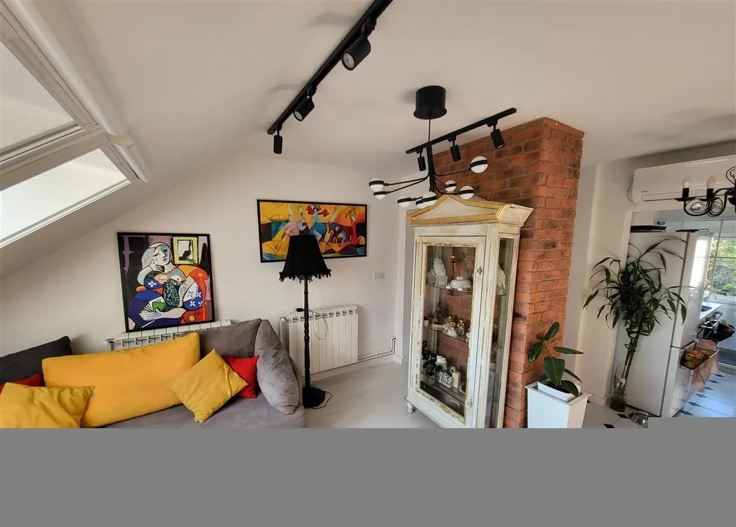 Prodaja, trosoban stan, 78m², Savski Venac, Beograd