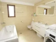 Izdavanje, trosoban stan, 110m², Babin Do, Budva - image 6