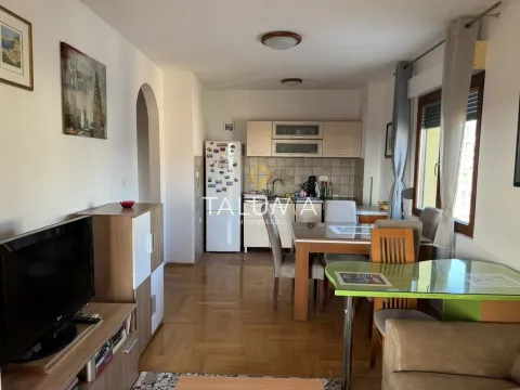 Izdavanje, jednosoban stan, 52m², Stari Aerodrom, Podgorica - image 5